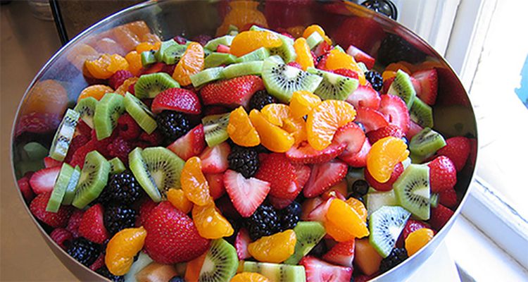 Rainbow-Fruit-Salad-with-Honey-and-Lime