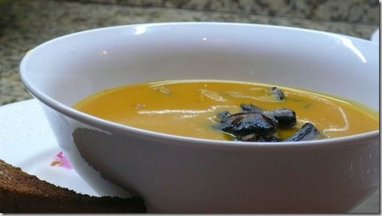 sopa-ajo-y-jengibre